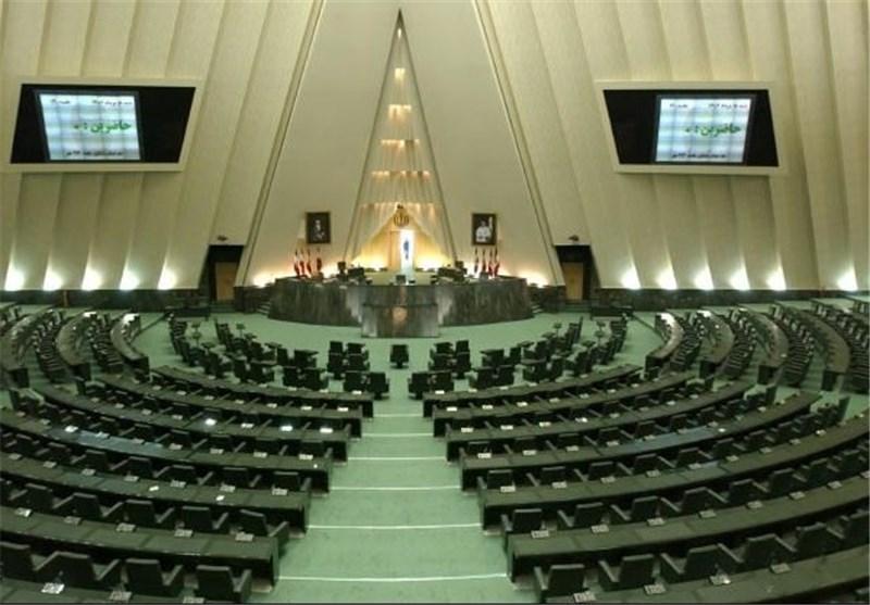 بهارستان نشینانی که نمایندگان مردم نیستند ، عدم شرکت 30 الی بهارستان نشینانی که نمایندگان مردم نیستند ، عدم شرکت 30 الی 40 نماینده در رای گیری های هفته گذشته