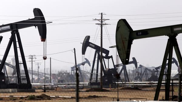 نوسان بهای نفت خام در بازار های جهانی