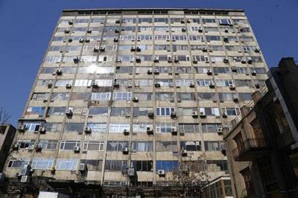 آغاز ایمن سازی ساختمان 58 ساله تهران ، 600 واحد تجاری ساختمان در خطر هستند
