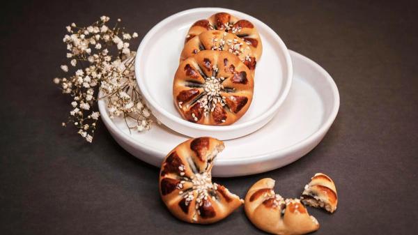 طرز تهیه کلوچه خرمایی نرم، مغذی و خوشمزه طرز تهیه کلوچه خرمایی نرم، مغذی و خوشمزه